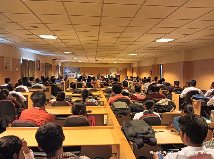 Photograph from a past SILICONS event